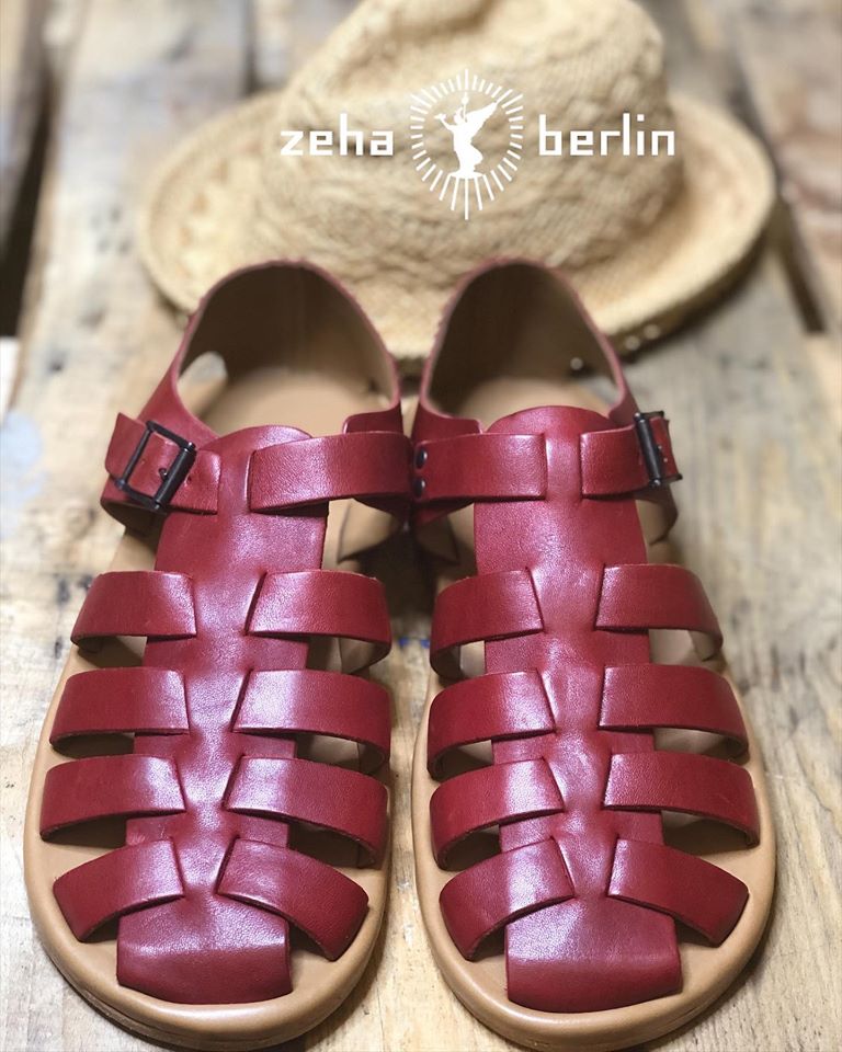 Zeha Berlin Urban Classics red Sandals for Men Summer 2020